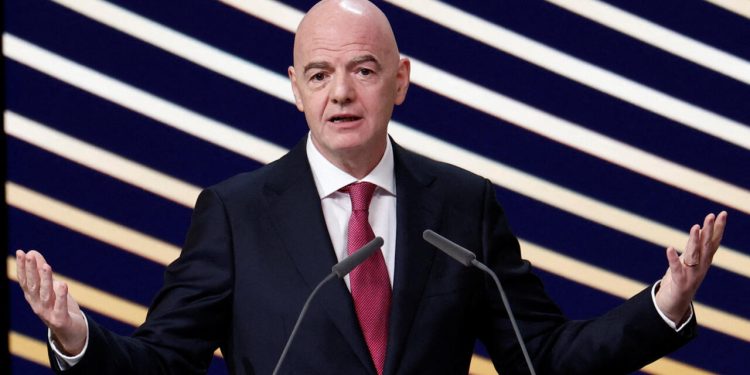 Infantino verteidigt FIFA-Investorenplan gegen wachsenden Widerstand