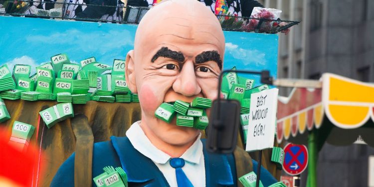 UEFA attackiert FIFA-Präsident Infantino scharf